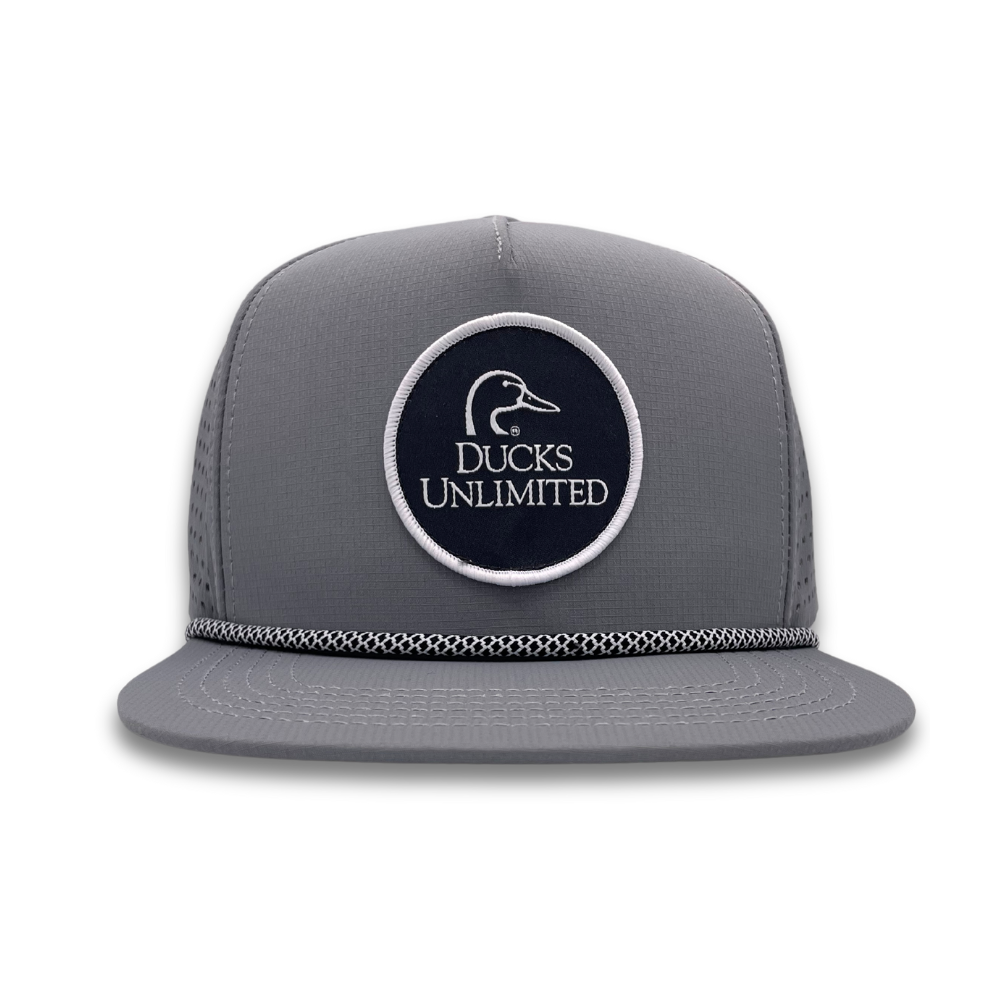 DU Round Logo Performance Cap