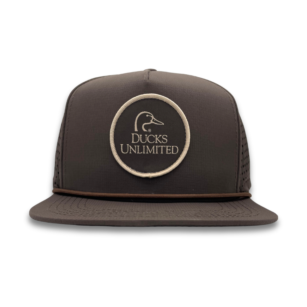 DU Round Logo Performance Cap